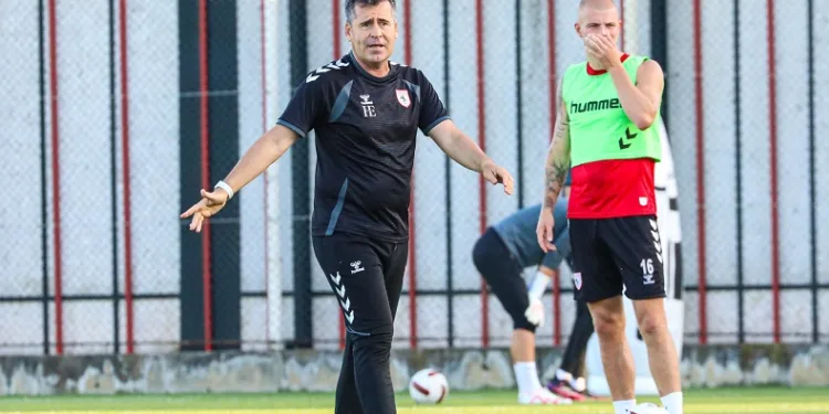 Samsunspor Teknik Direktörü Hüseyin Eroğlu: “4-5 oyuncuyu kadromuza katmak istiyoruz”