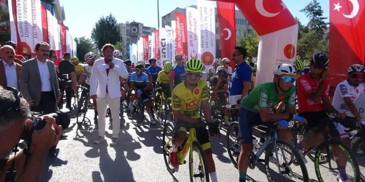 100. Yıl Cumhuriyet Bisiklet Turu’nun Çankırı-Ankara etabı başladı