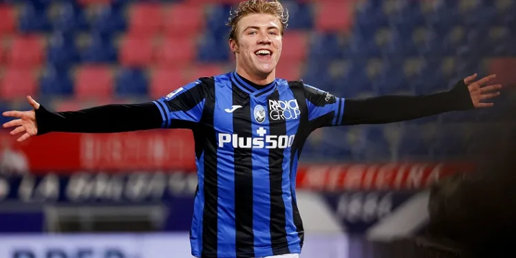 Rasmus Hojlund, Manchester United’a imzayı attı