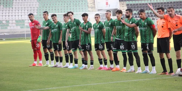 Futbolcuların alacaklarını ödeyemeyen Denizlispor’da antrenman iptal edildi