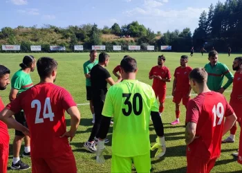 Karşıyaka hazırlık maçında güldü