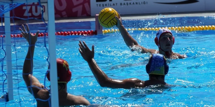 U17 Erkekler Avrupa Sutopu Şampiyonası başladı