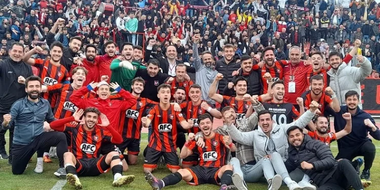 Uşakspor transferde atağa kalktı