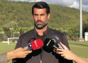 Hatayspor Teknik Direktörü Volkan Demirel: “Bu seneki hedefimiz depremzedelere umut olmak”