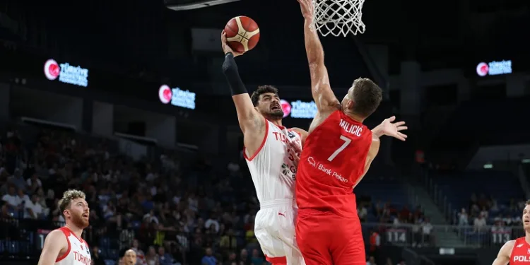 A Milli Erkek Basketbol Takımı, hazırlık maçında Polonya’yı mağlup etti