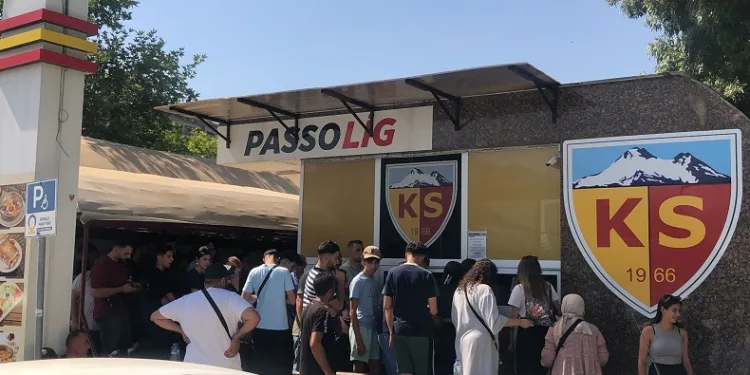 Kayserispor 4 bin adet 900 kombine sattı