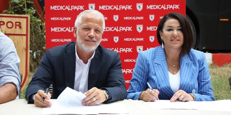 Samsunspor Basketbol ile Medical Park arasında sponsorluk anlaşması imzalandı