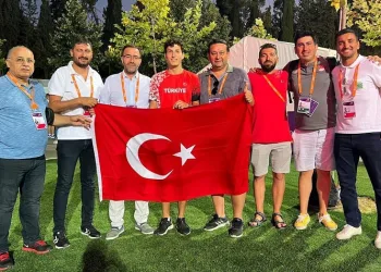 Erdem Tilki, 20 Yaş Altı Avrupa Atletizm Şampiyonası’nda üçüncü oldu