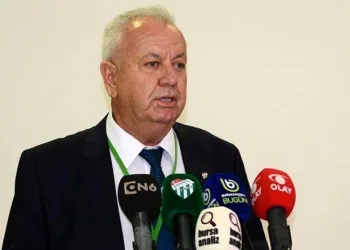 Bursaspor Divan Başkanı Sakder notere gitti