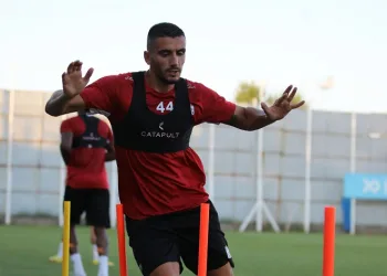 DG Sivasspor’un yeni transferi Achilleas Poungouras ilk idmanına çıktı