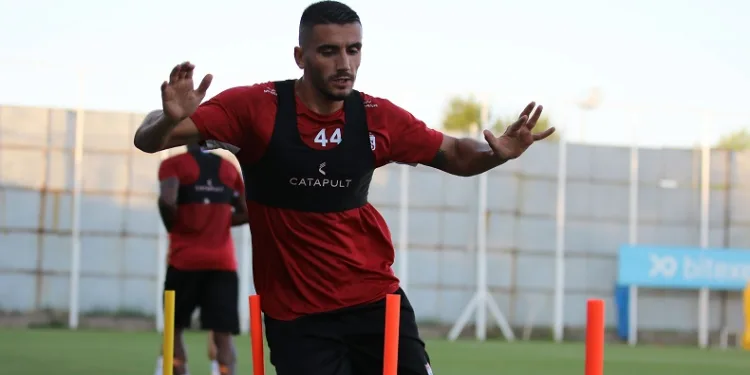 DG Sivasspor’un yeni transferi Achilleas Poungouras ilk idmanına çıktı