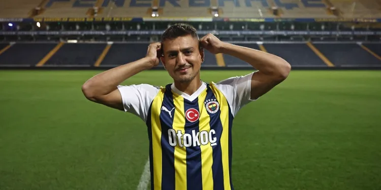 Fenerbahçe, Cengiz Ünder ile 4 yıllık sözleşme imzaladı