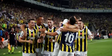 Fenerbahçe sezona 3 puanla başladı