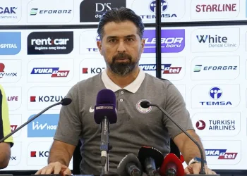 İlhan Palut: ”İnşallah bir sonraki maça daha hazır bir Çaykur Rizespor izleteceğiz”