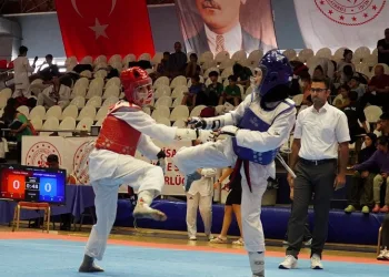Anadolu Yıldızlar Ligi Tekvando Yarı Finalleri müsabakaları sona erdi