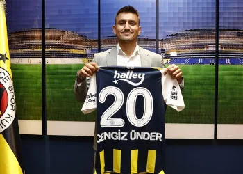 Cengiz Ünder: “Fenerbahçe forması altında oynamak gurur verici”