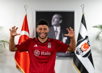Beşiktaş, Alexander Oxlade-Chamberlain ile 3 yıllık sözleşme imzaladı