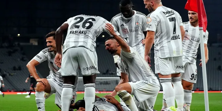 Beşiktaş Süper Lig’e galibiyetle başladı