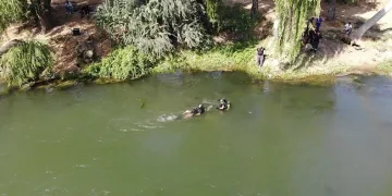 Irmağa serinlemek için giren genç boğuldu