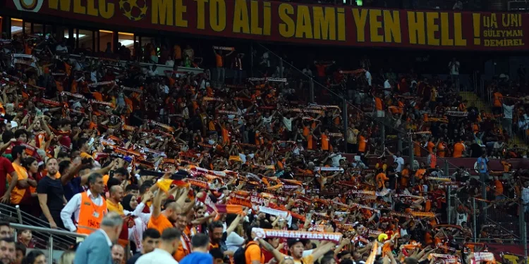 Galatasaray – Olimpija Ljubljana maçını 39 bin 623 taraftar izledi