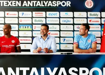 Naldo Pereira ve Sander Van de Streek, Antalyaspor’da