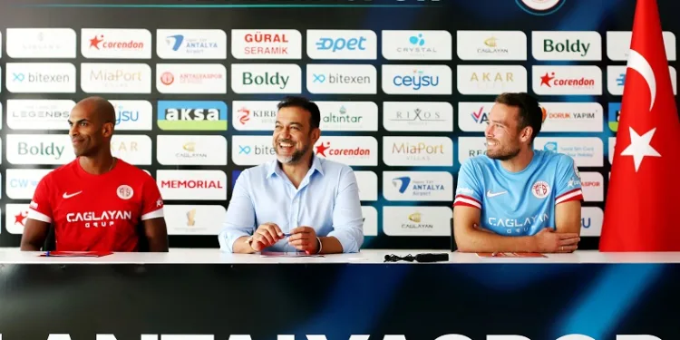 Naldo Pereira ve Sander Van de Streek, Antalyaspor’da