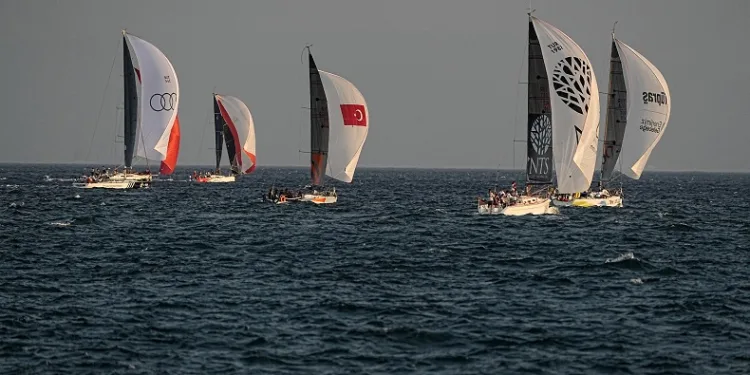 Tirilye yelken yarışlarına sahne alıyor