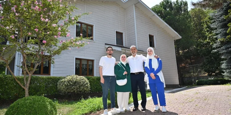 Başkan konutuna veda etti, Süleyman Çelebi külliyesi için ilk kazma vuruldu