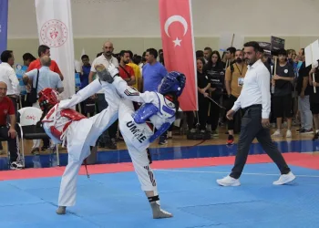 Türkiye Yıldızlar Tekvando Şampiyonası Sinop’ta başladı