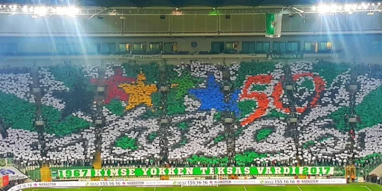 Bursaspor taraftarı yönetime dava açtı