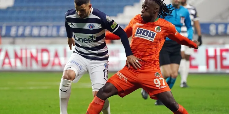 Pendikspor, Alanyaspor’dan Arnaud Lusamba 1 yıllığına kiraladı