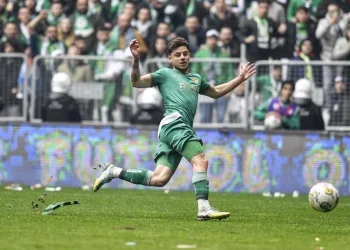 Bursaspor’da Çağatay Yılmaz’ın sözleşmesi 2026’ya kadar uzatıldı