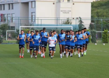Trabzonspor, Çaykur Rizespor maçı hazırlıklarını sürdürdü