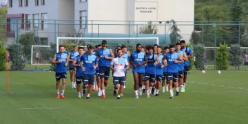 Trabzonspor, Çaykur Rizespor maçı hazırlıklarını sürdürdü