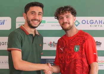 Efeler 09 SFK Ömer Turan ile yola devam ediyor