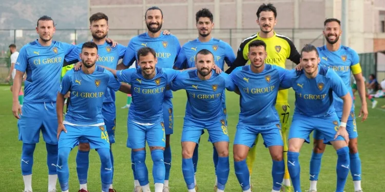 Bucaspor 1928, tecrübeye yöneldi