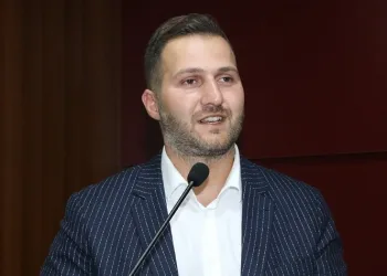 Ümraniyespor’da yeni başkan Ömür Aydın oldu