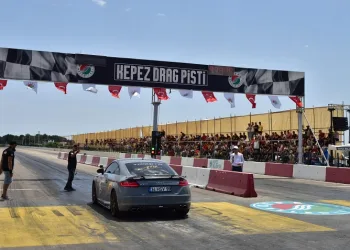 Oto Drag 2. Ayak Yarışları Kepez’de