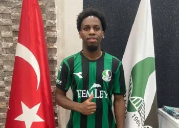 Sakaryaspor, Nsana Simon’u kadrosuna kattı