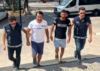 2 göçmen kaçakçısı tutuklandı