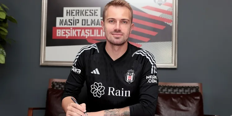 Beşiktaş, Mert Günok ile sözleşme yeniledi