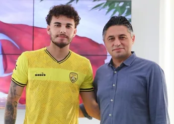 Aliağaspor FK, Antalyaspor’dan Doğukan Nelik’i transfer etti