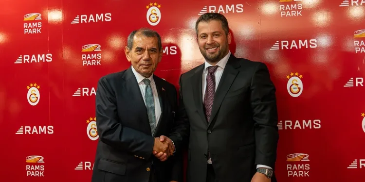 Transfere katkı sağlayan stat isim sponsoru RAMS Global’de Mauro İcardi mutluluğu