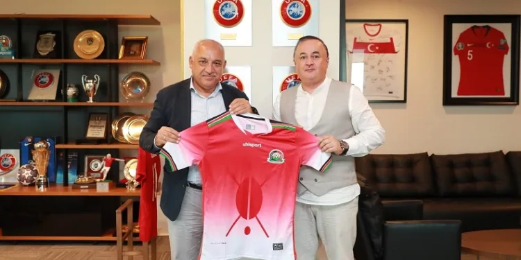 Kenya Milli Takım Teknik Direktörü Engin Fırat’tan, Büyükekşi’ye ziyaret