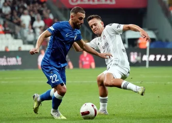 Beşiktaş, Arnavutluk’ta tur peşinde