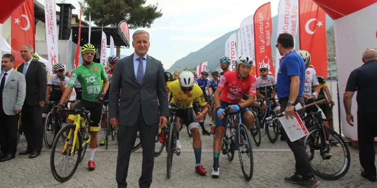 100. Yıl Cumhuriyet Bisiklet Turu’nun Amasya-Samsun etabı başladı