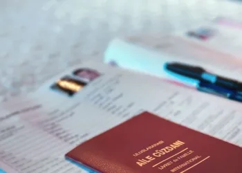 Kadınlar, kendi soyadlarını kullanabilecek