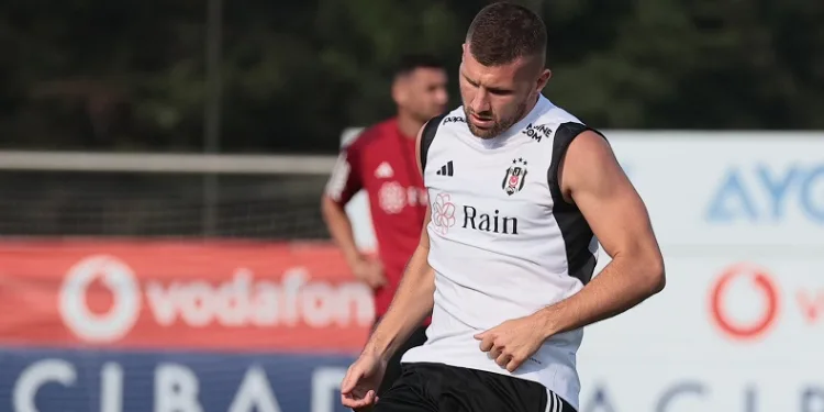 Ante Rebic, Beşiktaş ile ilk antrenmanına çıktı