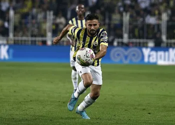 Fenerbahçe’nin golcü oyuncusu Rossi, ABD’ye transfer oldu