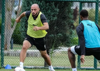 Hataysporlu Burak Bekaroğlu: “Volkan hocanın olması bizim için büyük avantaj”
